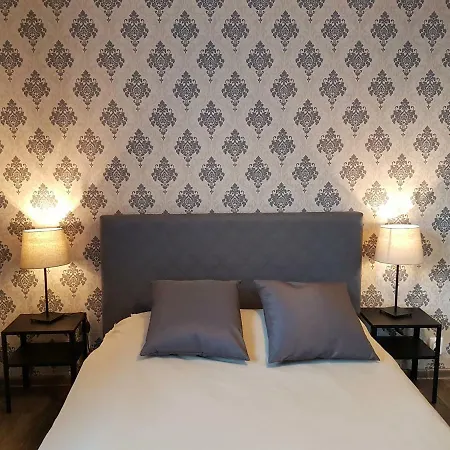 - Nad Morzem Apartment *